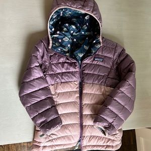 Patagonia Kids Reversible Down hooded sweater Size S Lavender/Purple/Turquoise